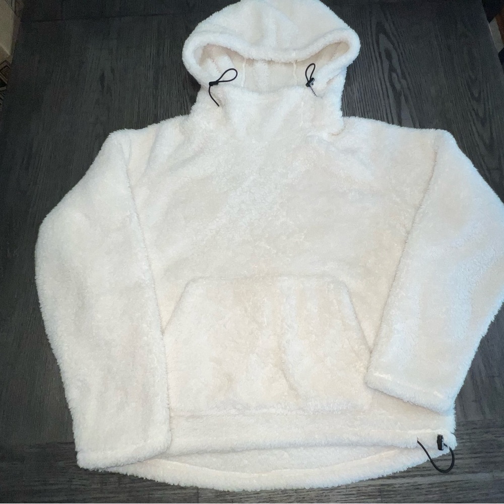 Super soft VS Pink pull over